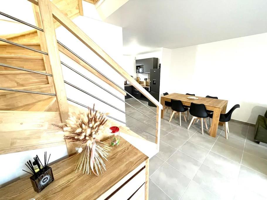 Villa 8 Personnes Bord De Mer Climatisee Saintes-Maries-de-la-Mer Exterior photo
